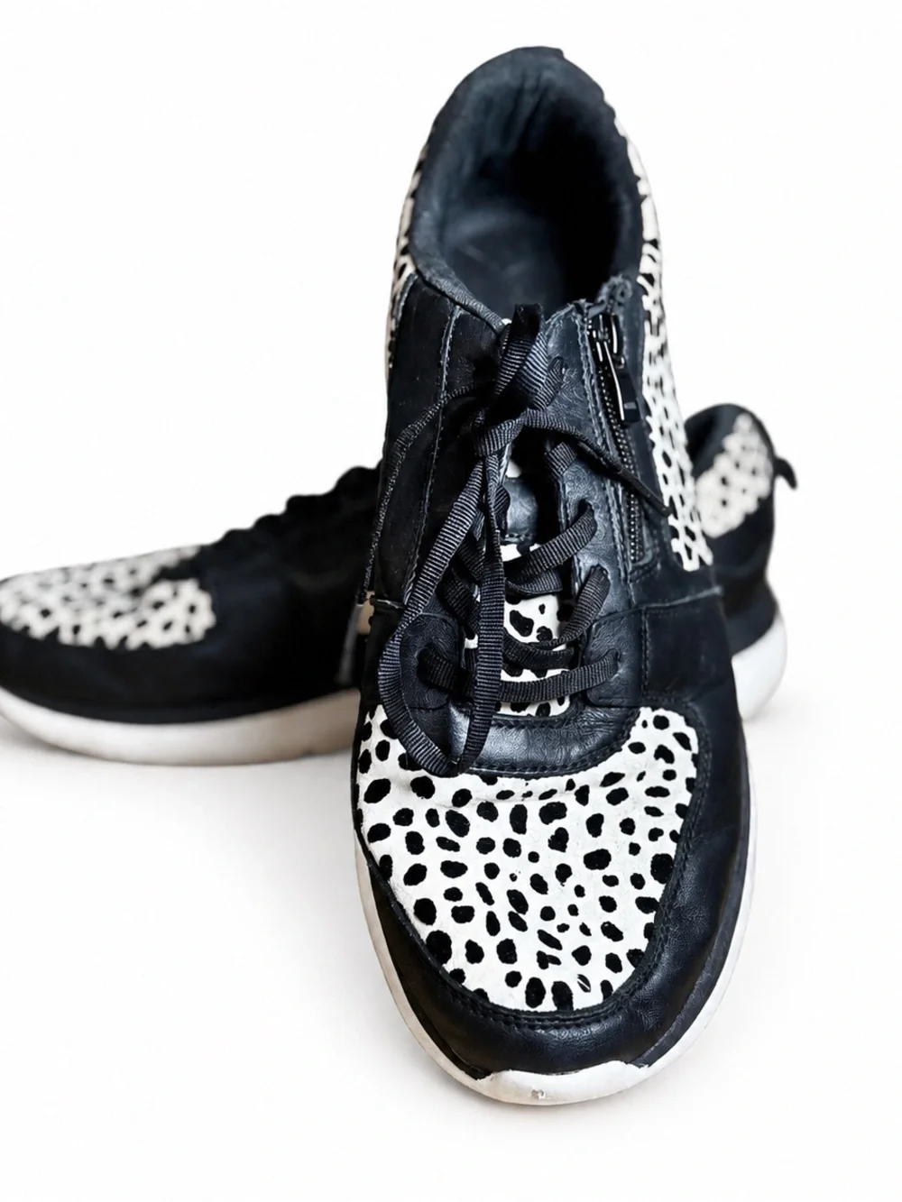 Vionic Remi Spot Animal Print Comfort Sneakers Women’s Size 10